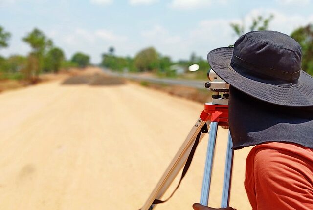 How does land surveying work